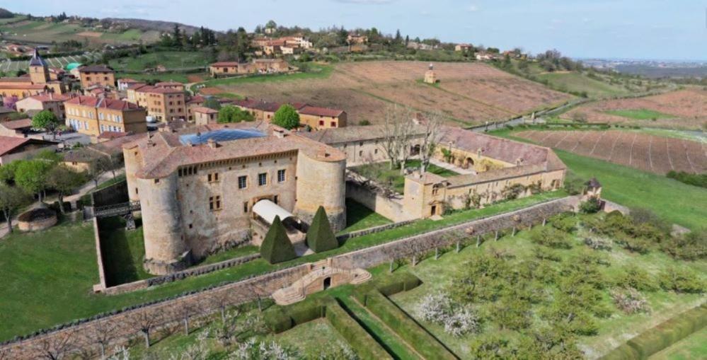 Chateau De Bagnols Exterior photo